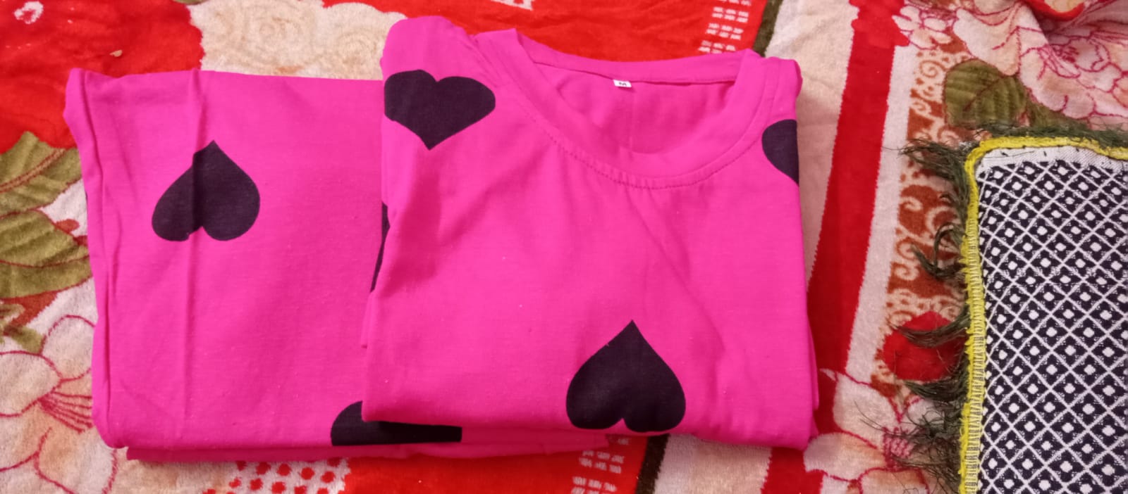 PINK BLACK HEARTS (H-S)
